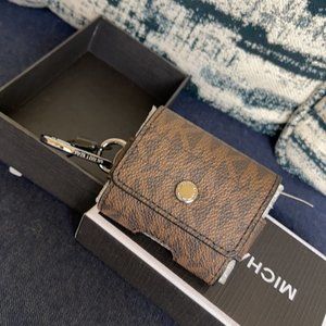 Michael Kors Expandable Earbud Case Brown